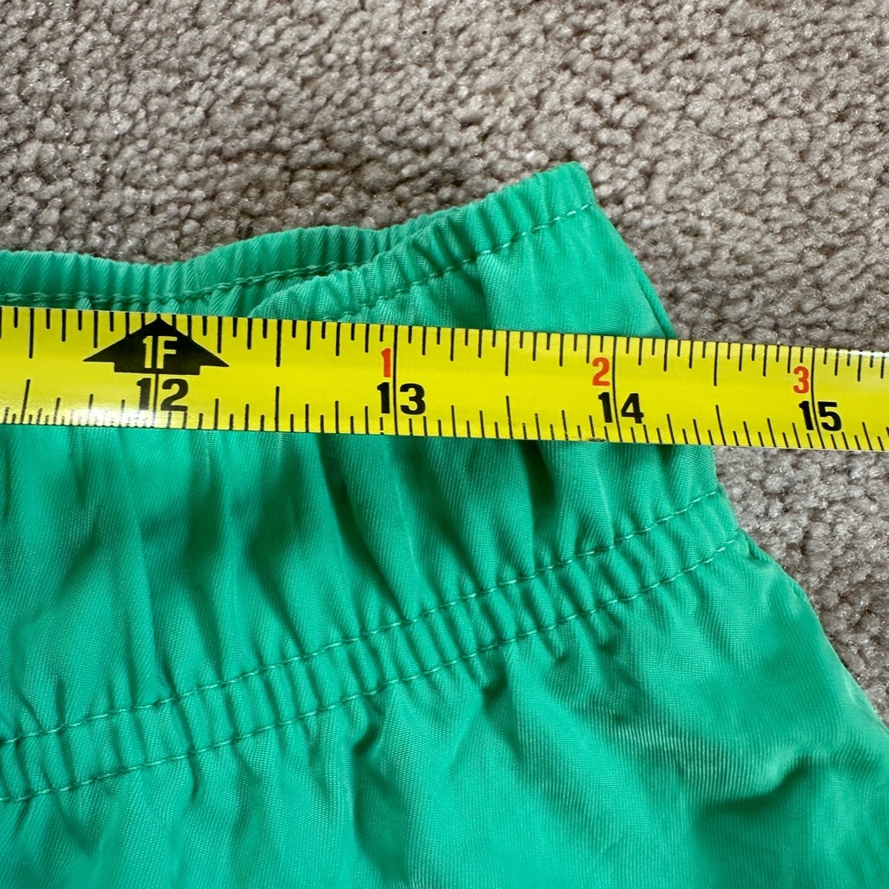Nike Sportswear Essential Women's Woven High-Rise Shorts Size Medium NEW - Picture 10 of 11